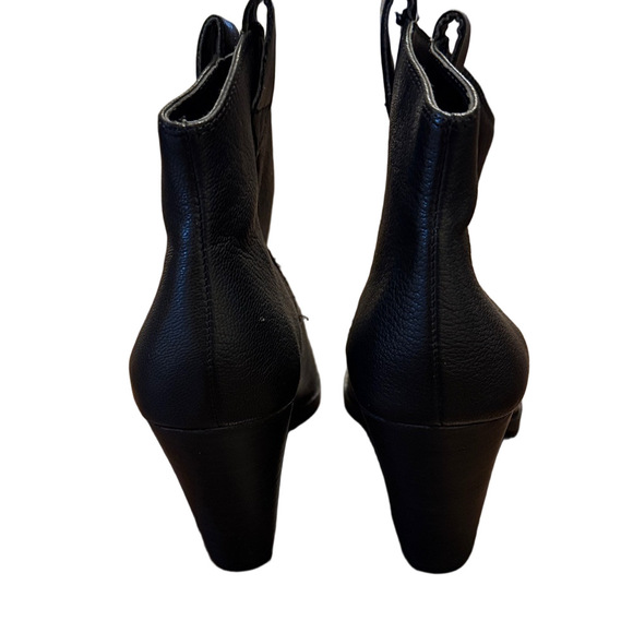 Lucky Brand Black Leather Ankle Boots Size 8.5 - Picture 2 of 4